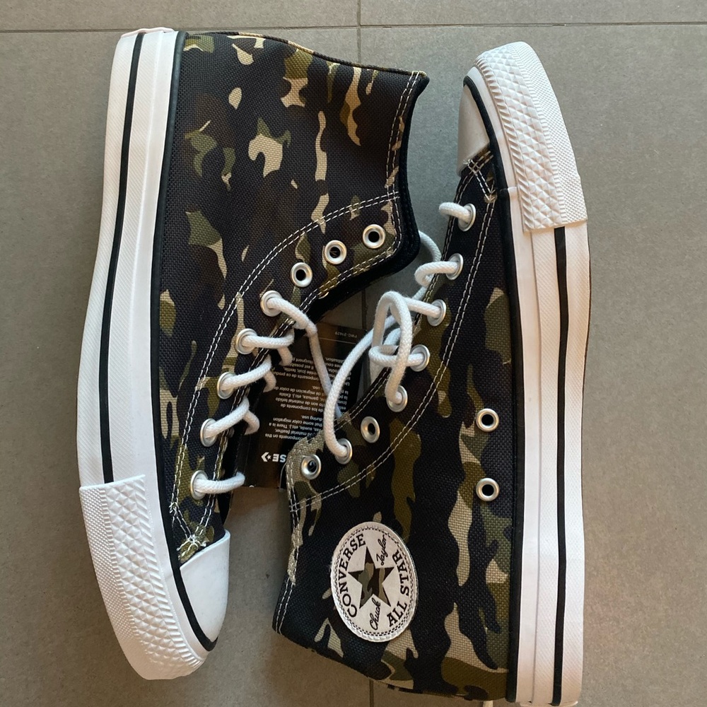 Army cargo print converse size 9